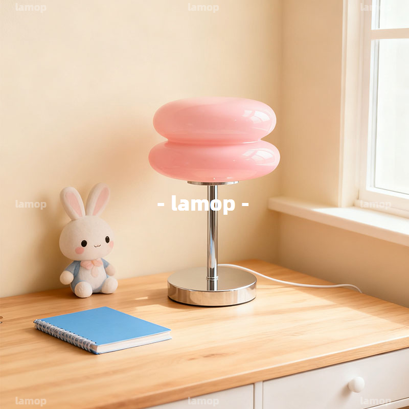 โคมไฟตั้งโต๊ะข้างเตียงสไตล์เรโ - Decor Lighting Lamps บทวิจารณ์และราคา